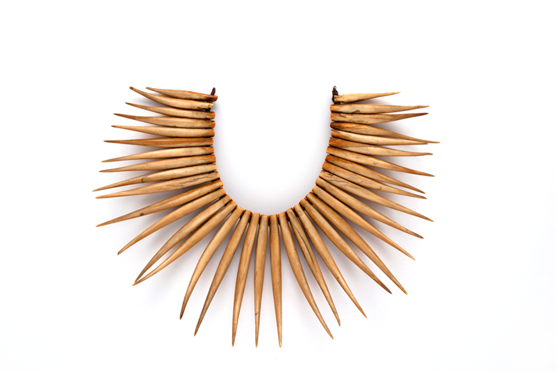 Necklace (waseisei) formed of 36 tusks carved from whale teeth, pierced and the top and strung on a cord of coir.